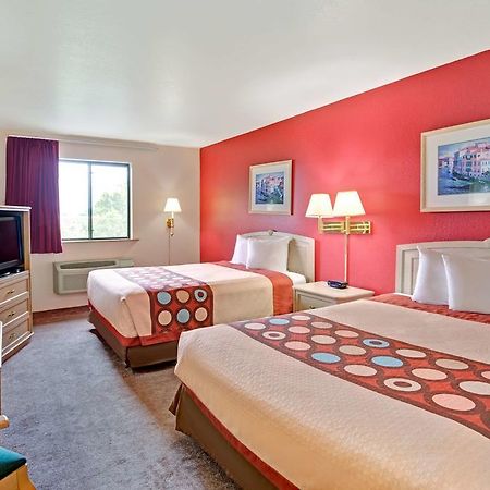 Super 8 By Wyndham Albuquerque West/Coors Blvd Hotel Exterior photo