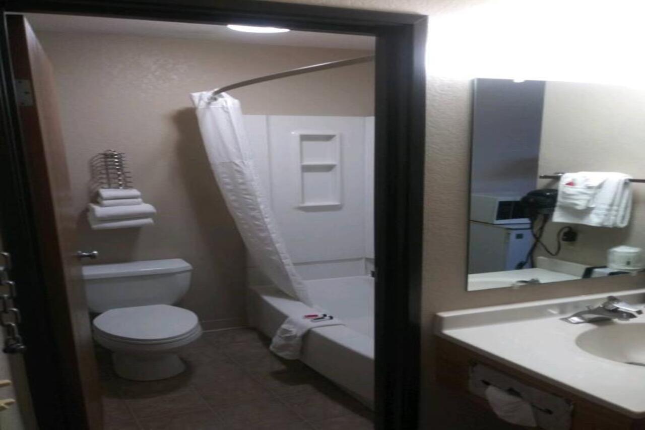 Super 8 By Wyndham Albuquerque West/Coors Blvd Hotel Exterior photo
