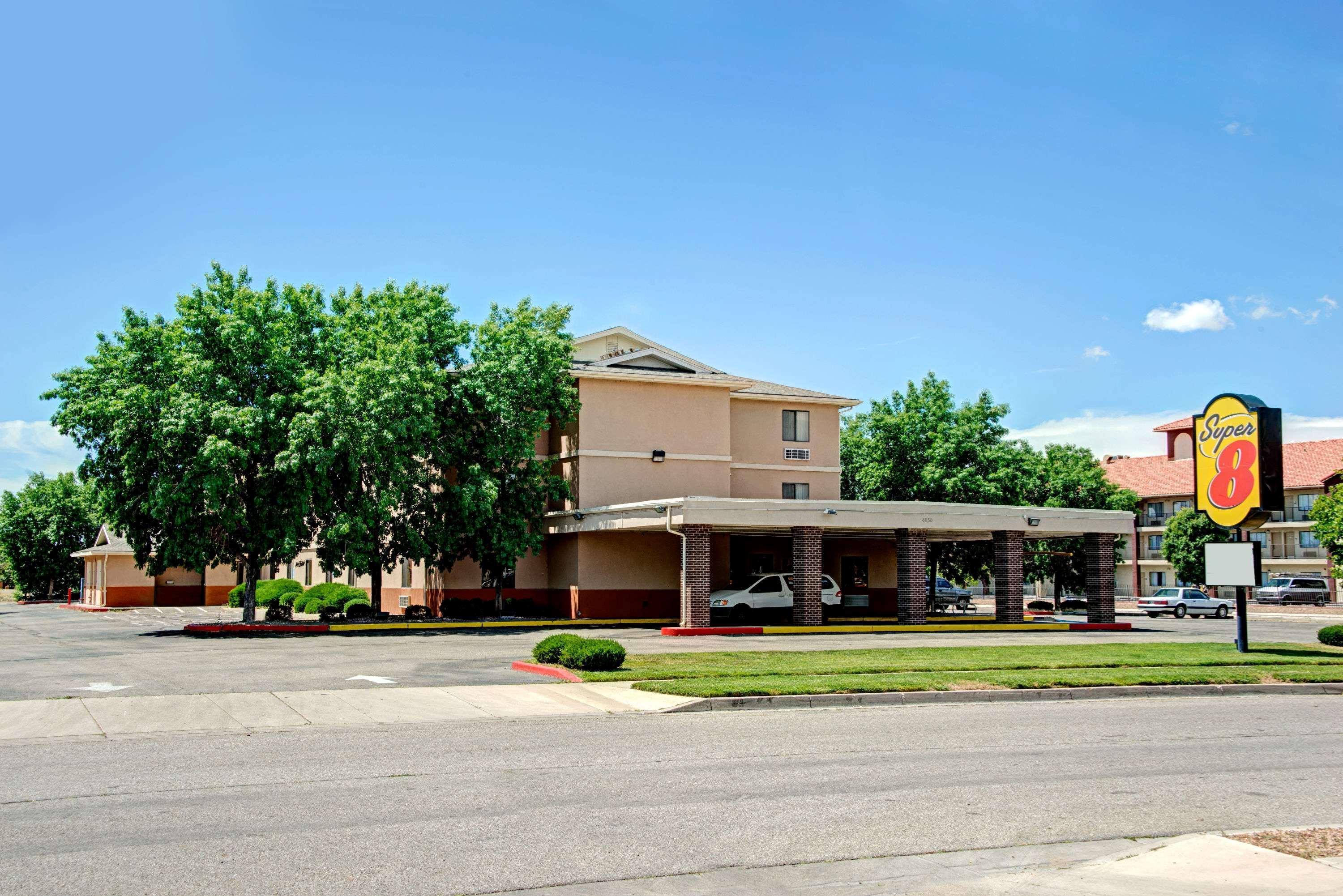 Super 8 By Wyndham Albuquerque West/Coors Blvd Hotel Exterior photo
