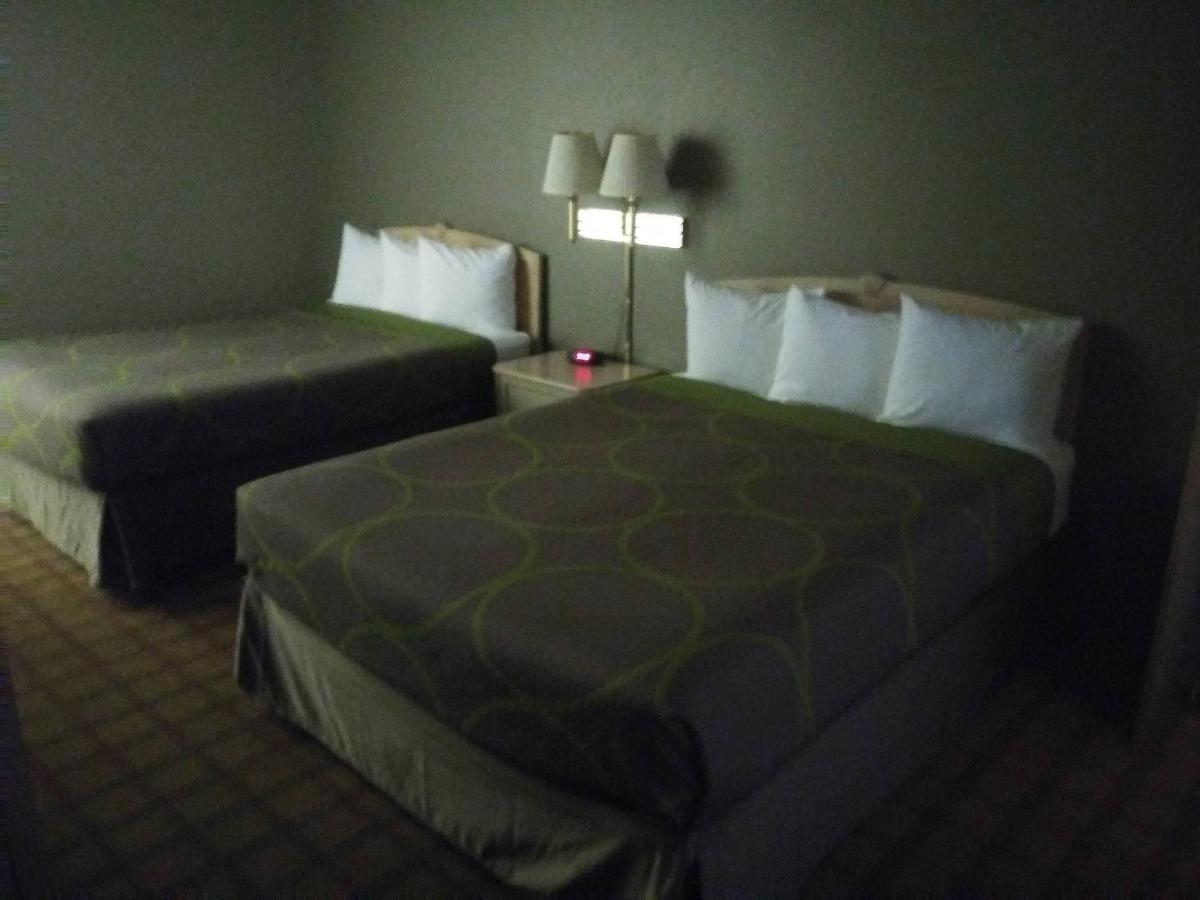 Super 8 By Wyndham Albuquerque West/Coors Blvd Hotel Exterior photo