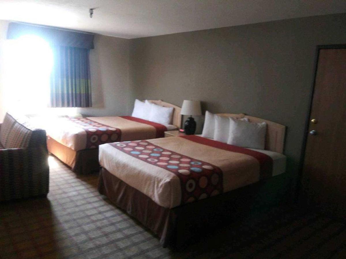 Super 8 By Wyndham Albuquerque West/Coors Blvd Hotel Exterior photo
