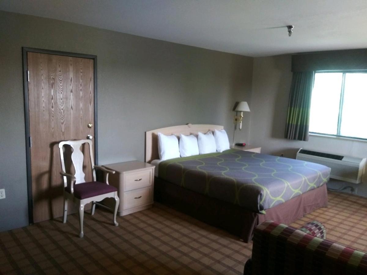 Super 8 By Wyndham Albuquerque West/Coors Blvd Hotel Exterior photo